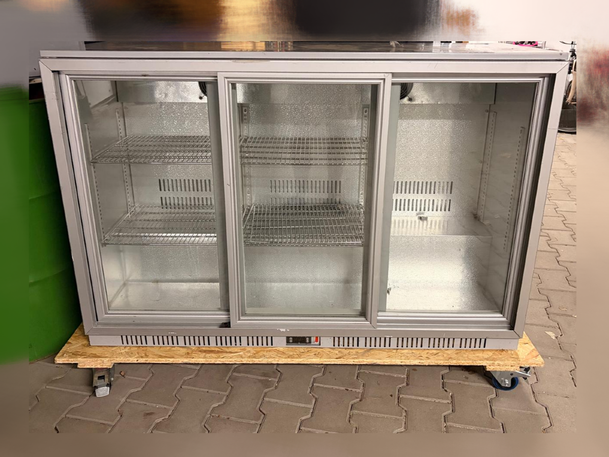 Getränkekühlschrank groß